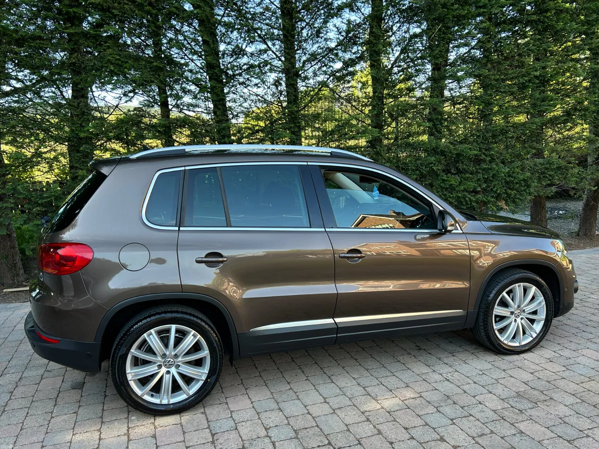 15 Volkswagen Tiguan 2.0TDI High Spec €9500 - Image 4