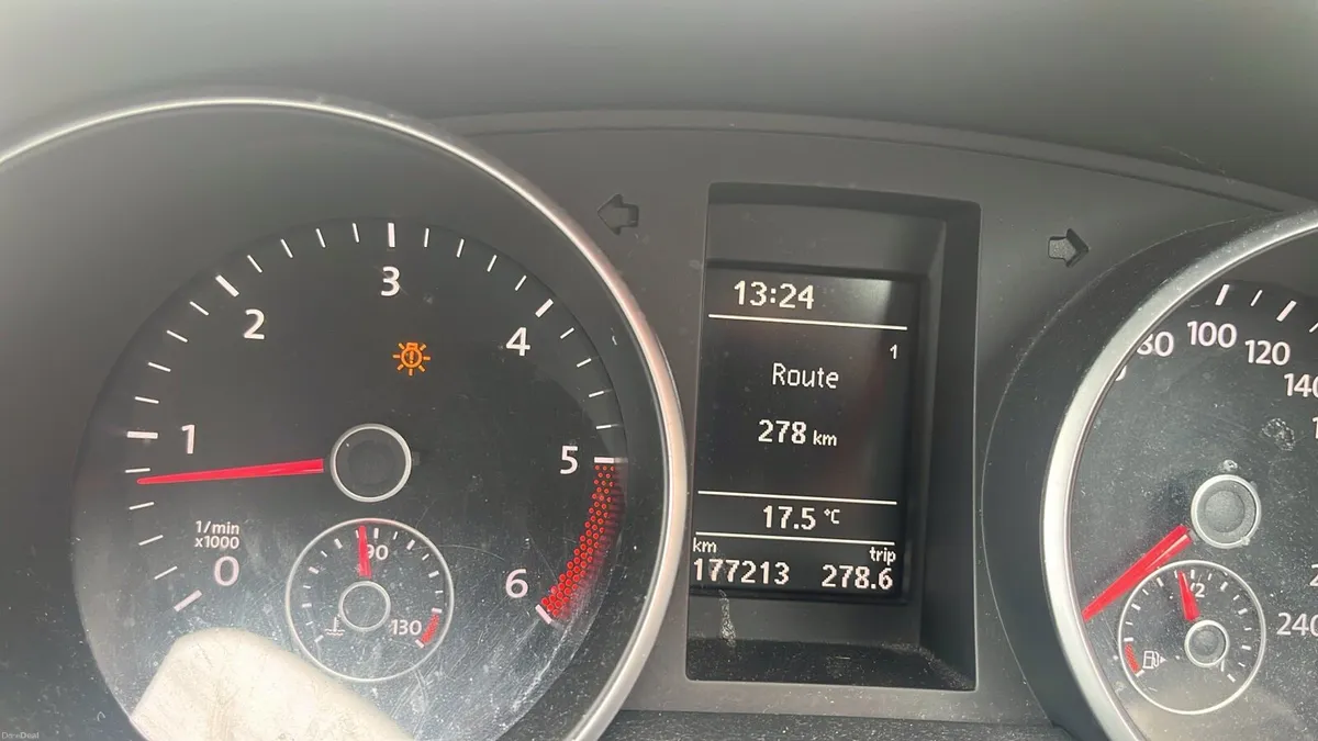 Volkswagen Golf - Image 4