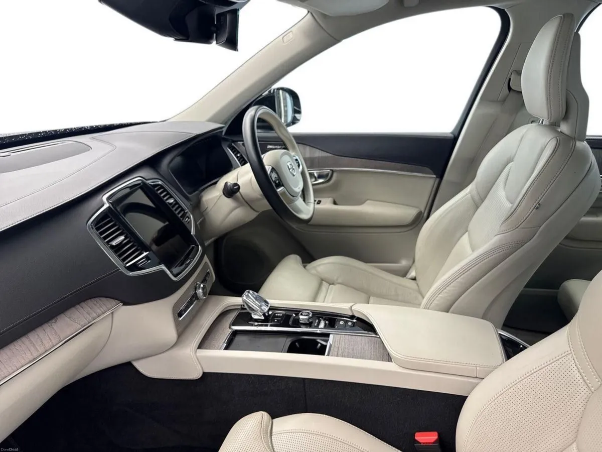 Volvo XC90 B5 AWD INSCRIPTION *DIESEL* €175 PER WE - Image 3