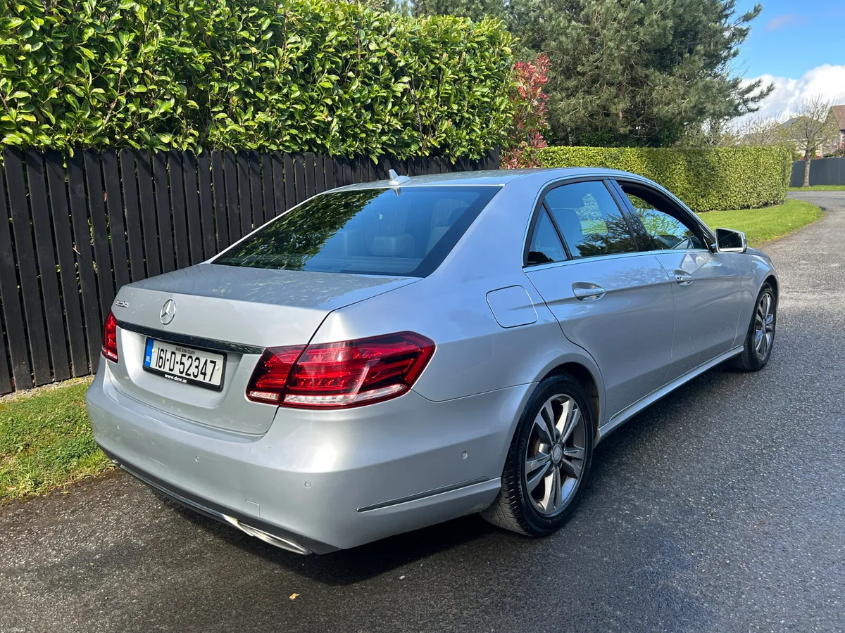 16 Mercedes-Benz E220D Low Km New NCT €13900 - Image 4
