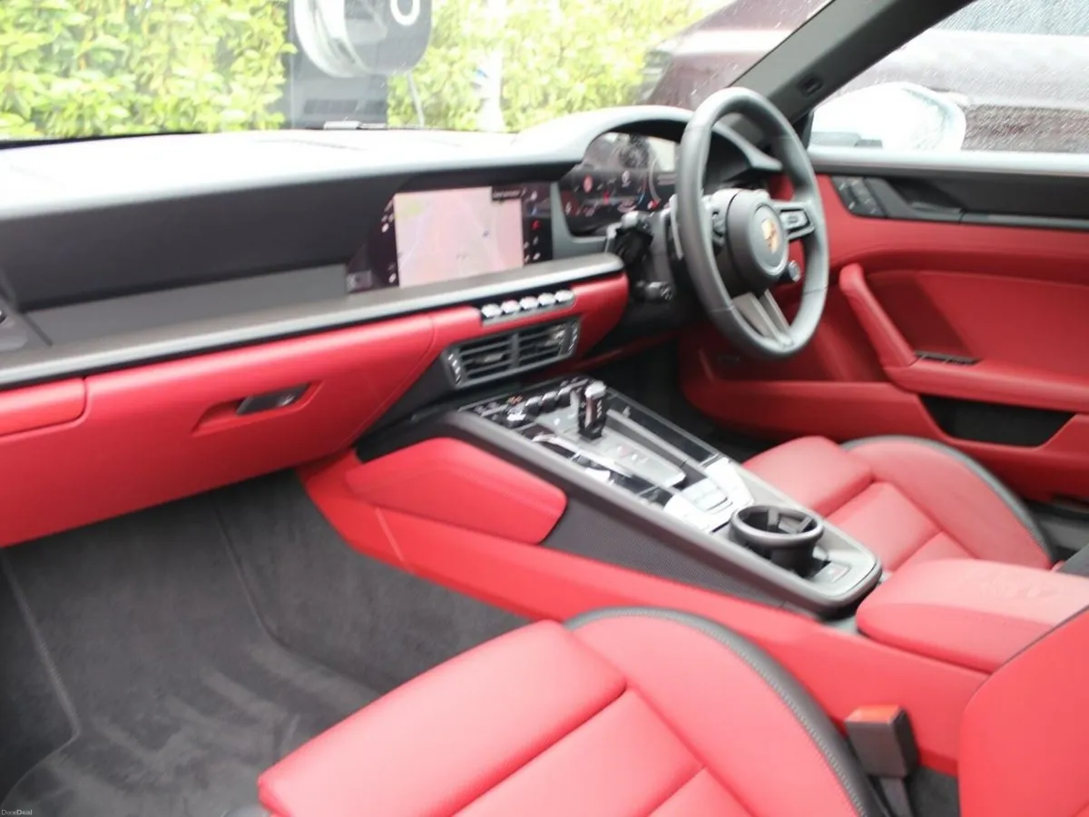 Porsche 911 Carrera - Image 5