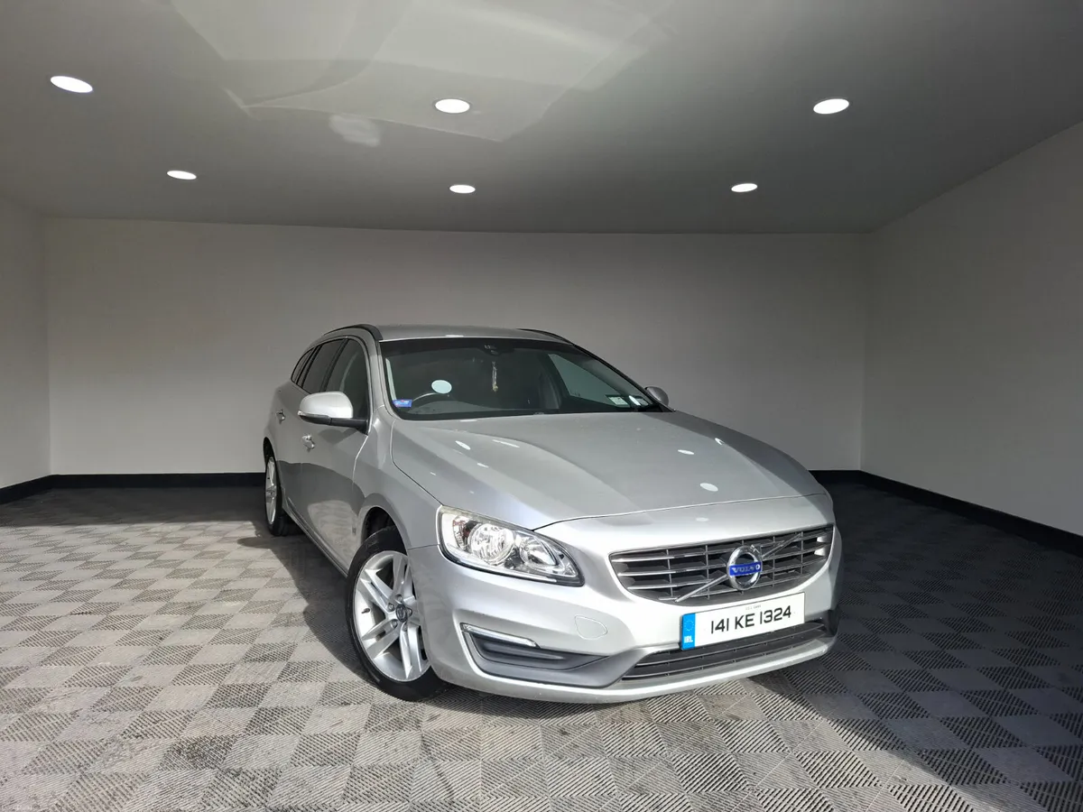2014 volvo v60 SE - Image 1
