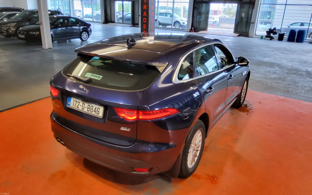 Jaguar F-Pace 2017 - Image 3