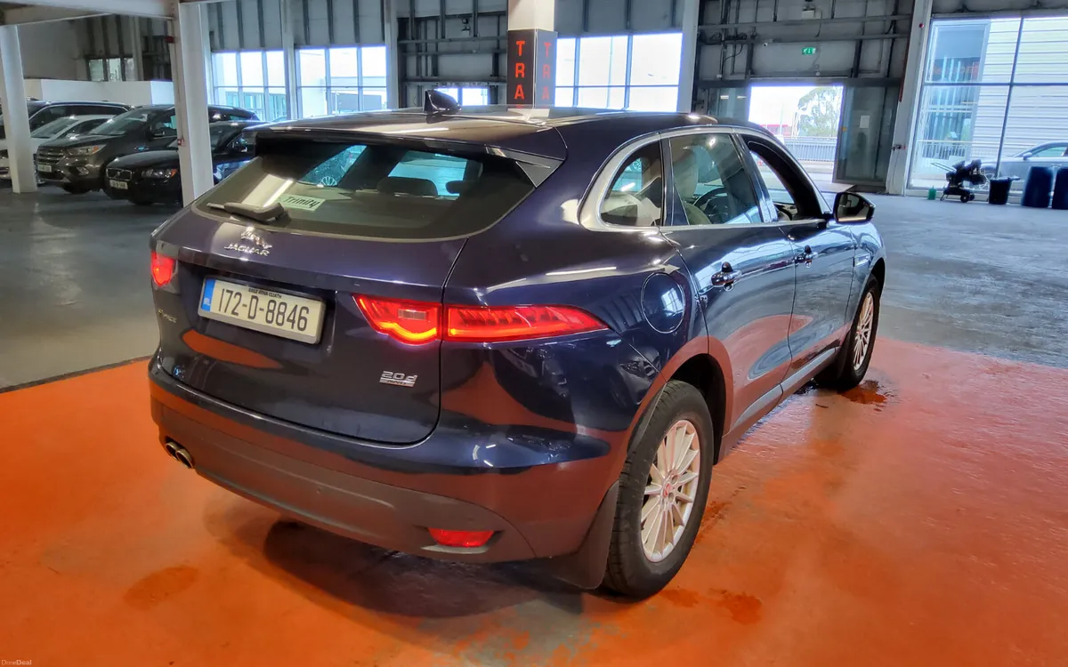 Jaguar F-Pace 2017 - Image 4
