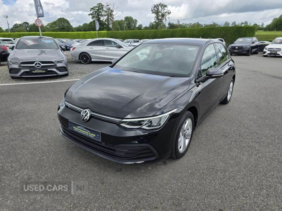 Volkswagen Golf Life - Image 1