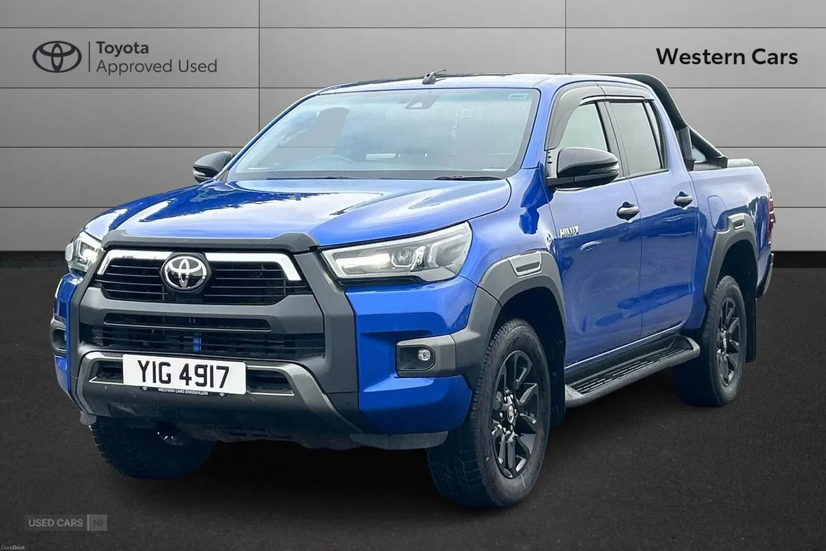 Toyota Hilux 2.8 D-4D Invincible X 4WD Euro 6 (s/s - Image 3