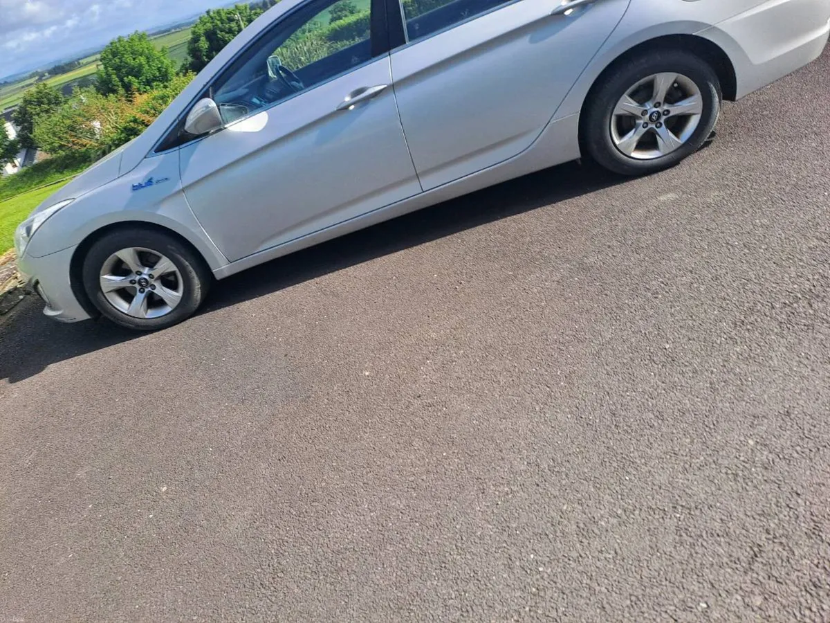 Hyundai i40 - Image 2