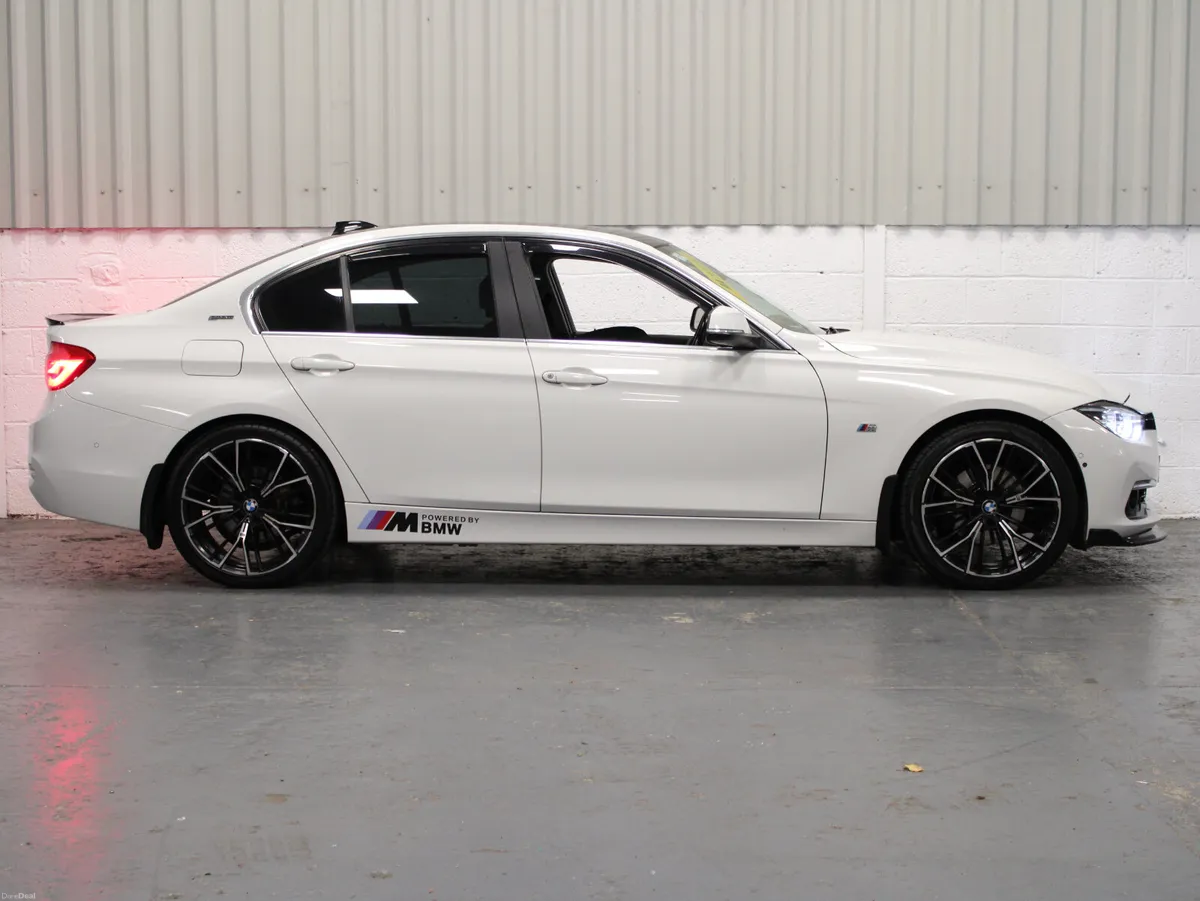 BMW 3-Series 2017 - Image 4