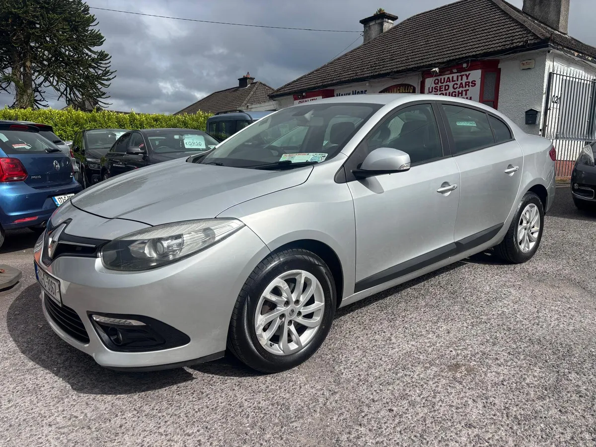 Renault Fluence 2015  DIESEL  SALOON - Image 4