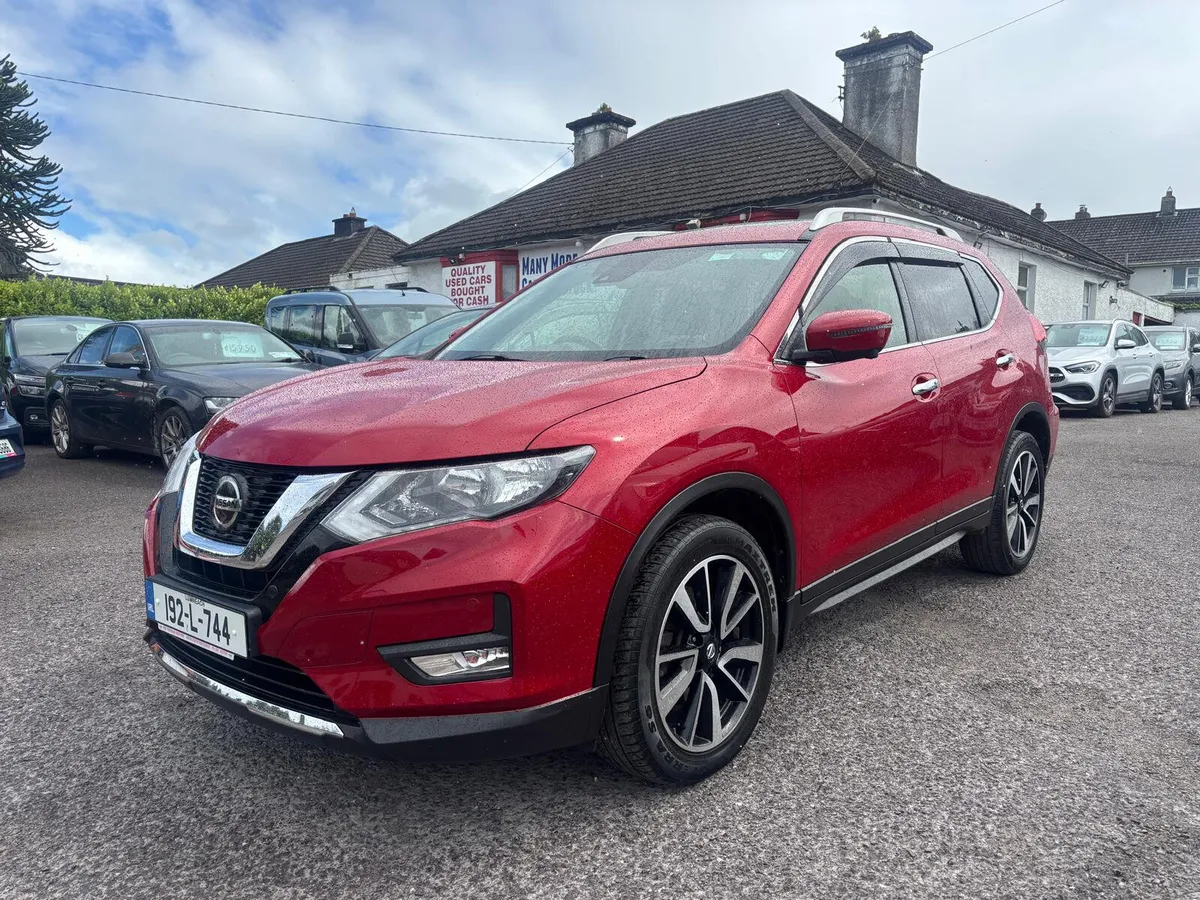 Nissan X-Trail   PREMIUM  7  SEATER  DIESEL - Image 1