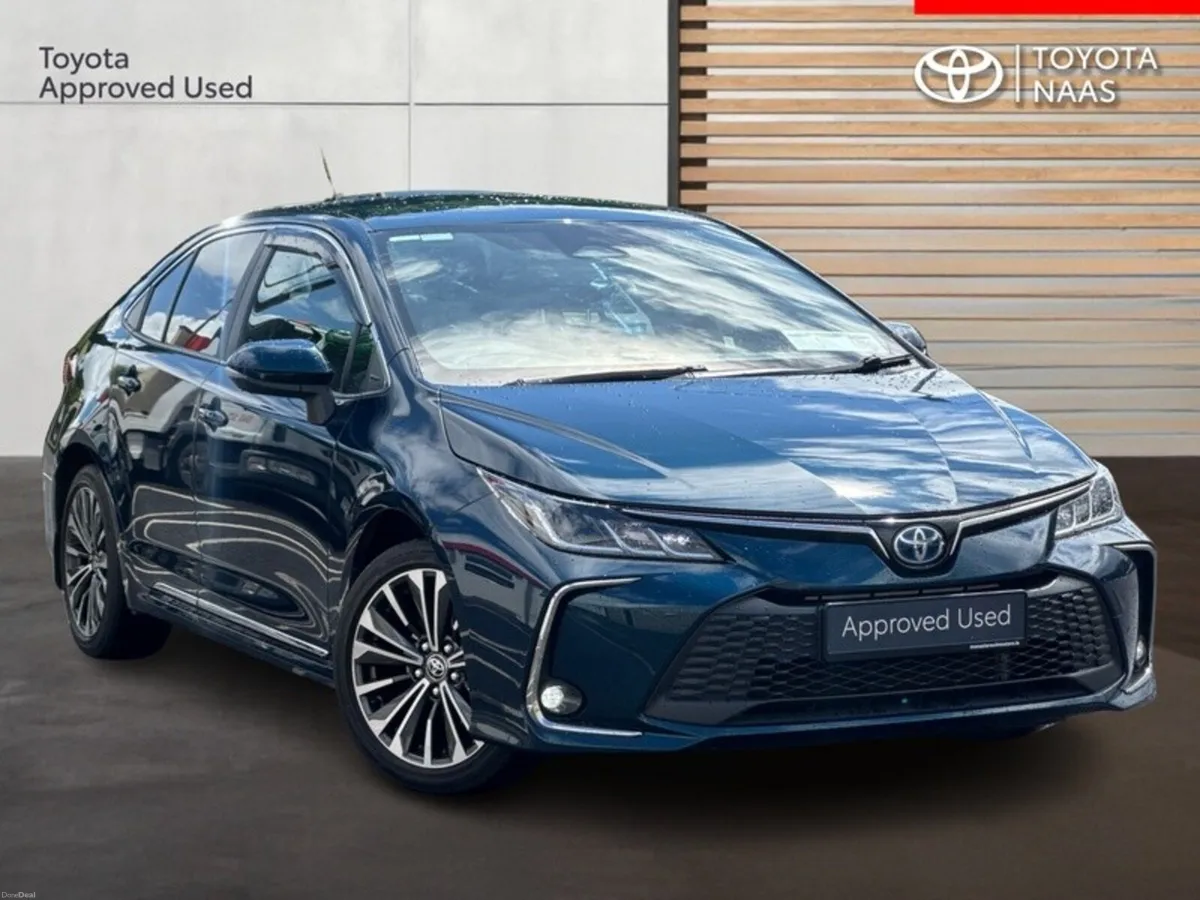 Toyota Corolla COROLLA LUNA SPORT SALOON - Image 1