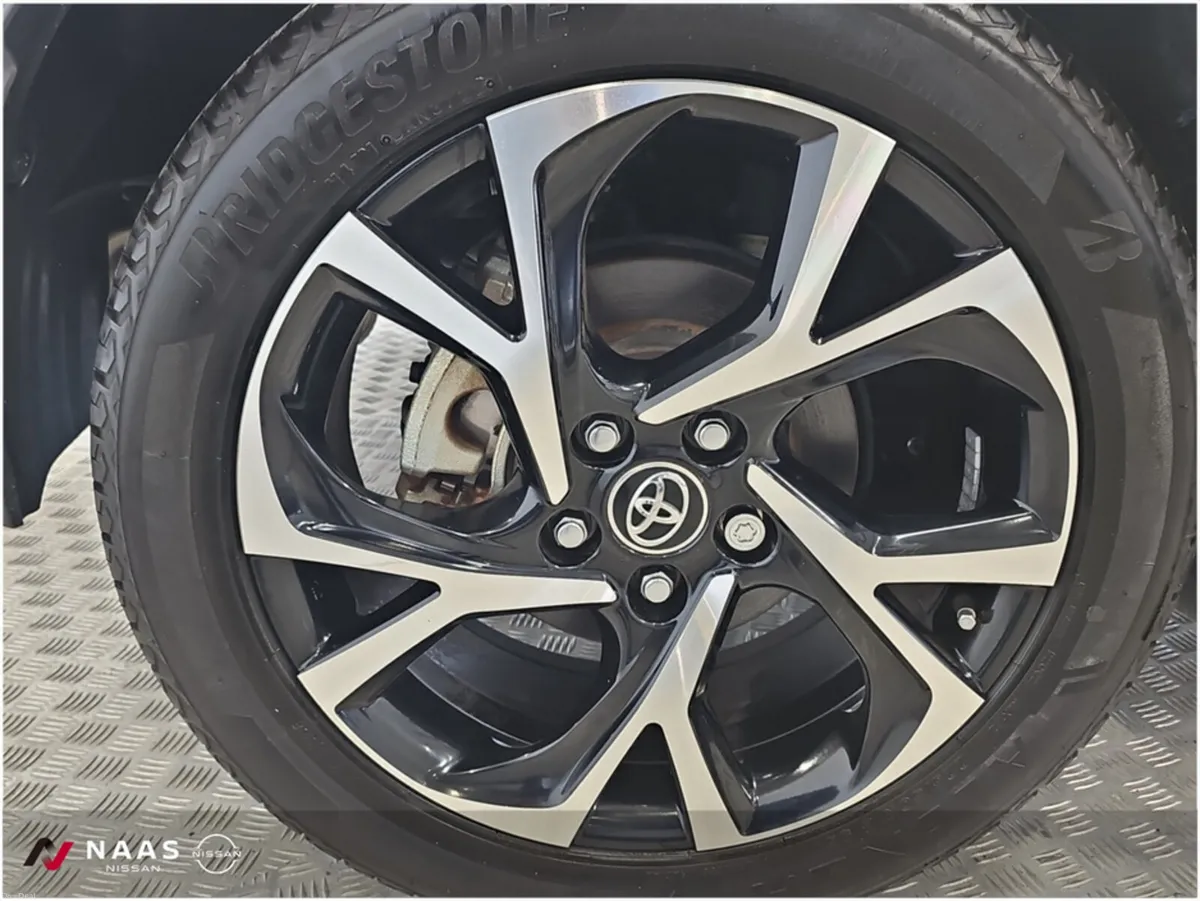 Toyota C-HR LUNA SPORT 1.8 - Image 6