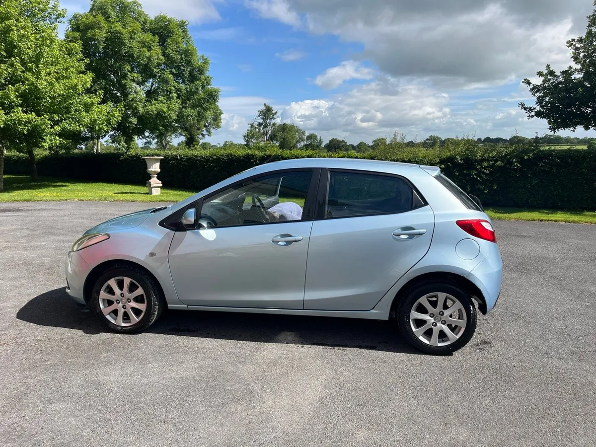 Mazda 2 - Image 4