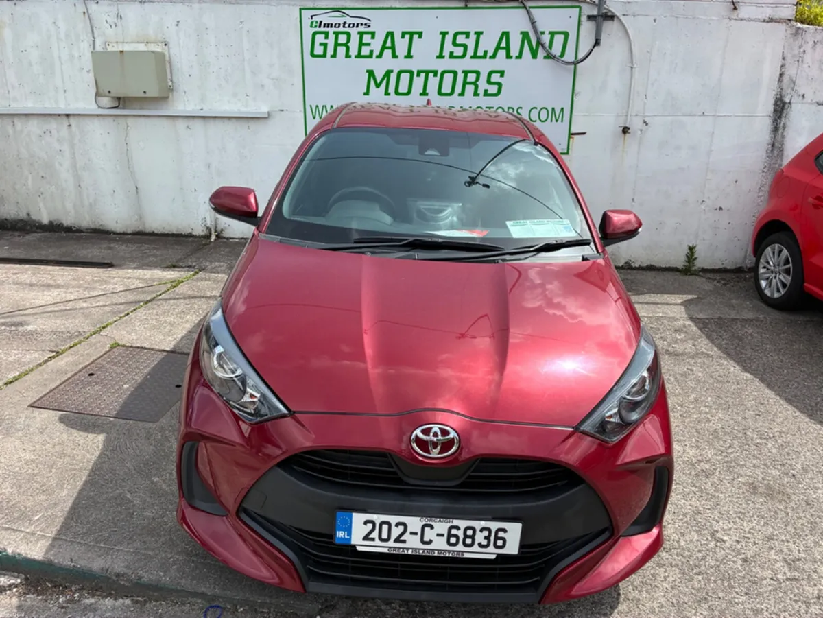 Toyota Yaris 1.0 petrol automatic - Image 4