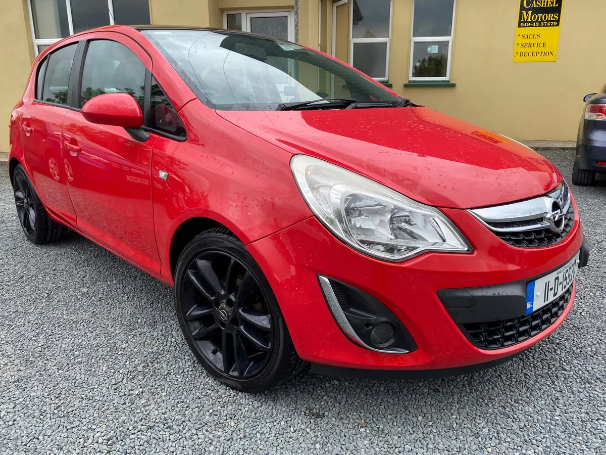 Opel Corsa LIMITED EDITION - Image 1