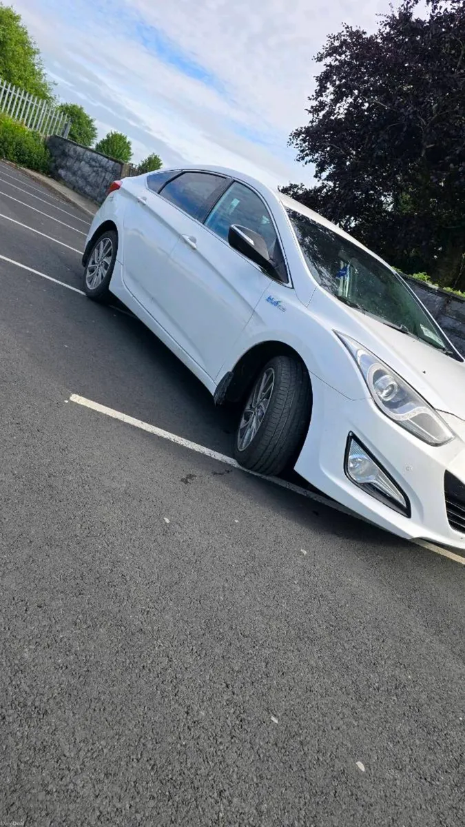 2013 hyundai i40 - Image 1