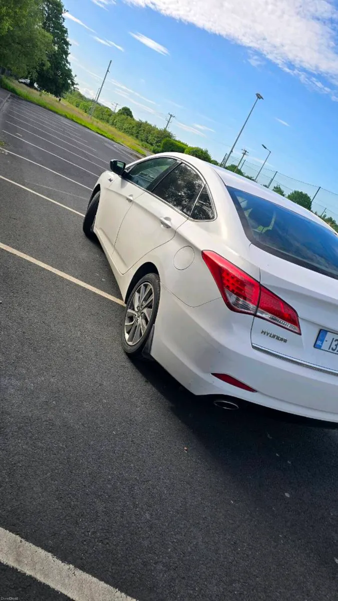 2013 hyundai i40 - Image 2