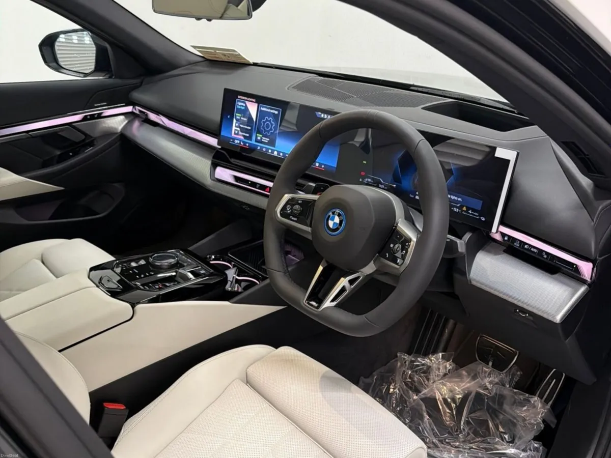 BMW 5-Series 530e M Sport Pro IMMEDIATE DELIVERY - Image 6