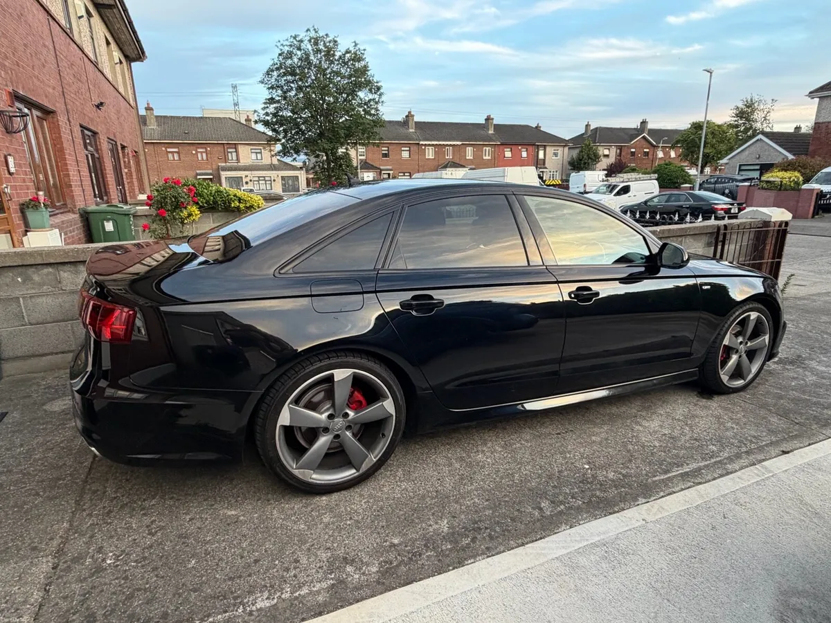 Audi A6 S Line Ultra Black Edition - Image 3