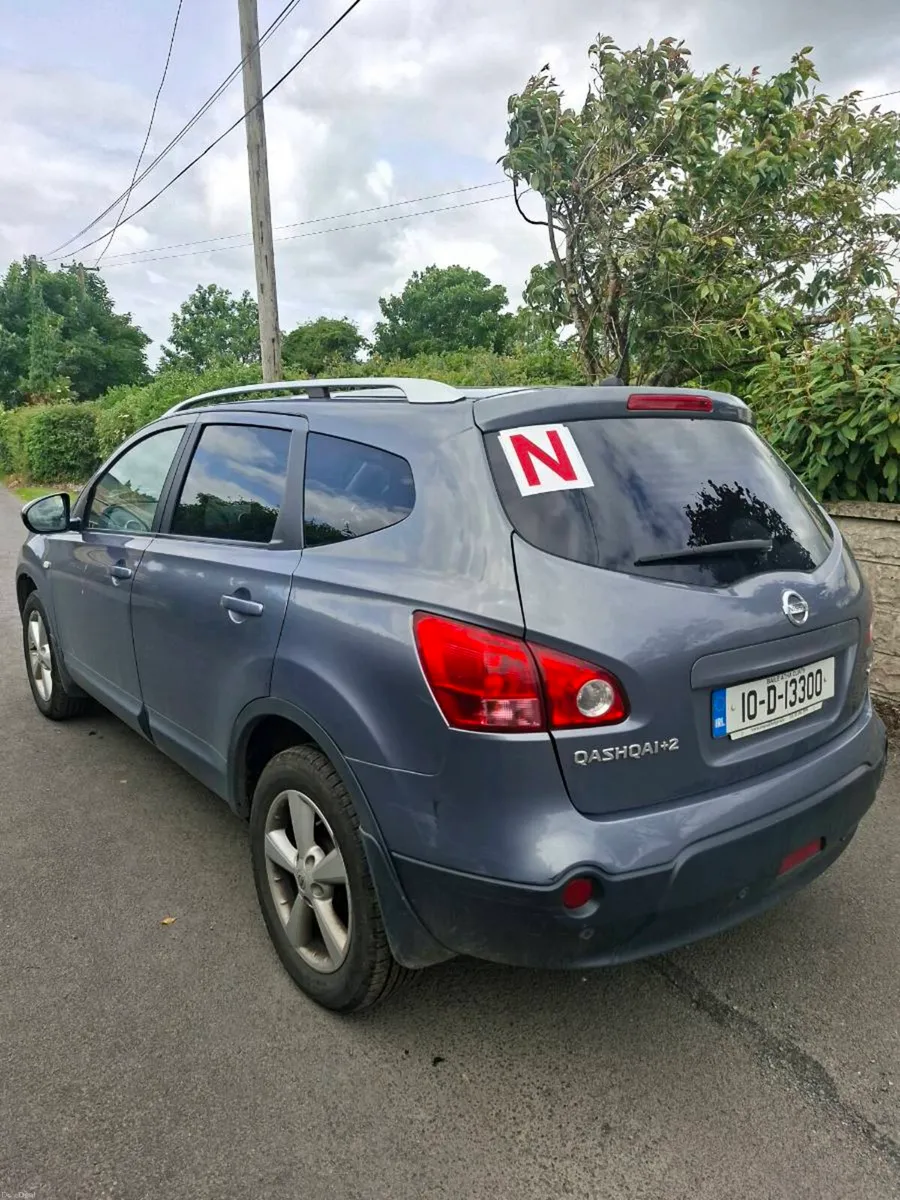 NISSAN QASHQAI 7 SEATER 2010 - Image 4