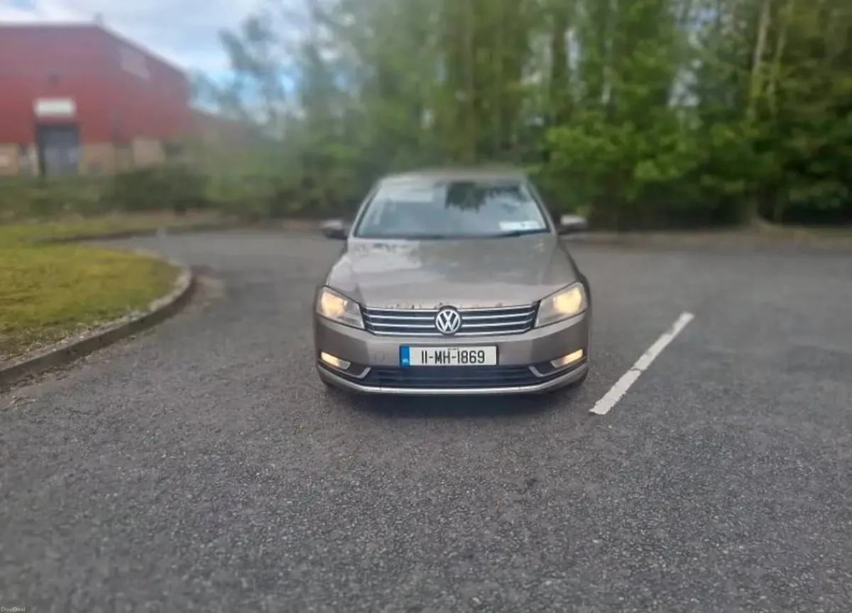 2011 Volkswagen passat NCT&TAX Great condition!! - Image 1