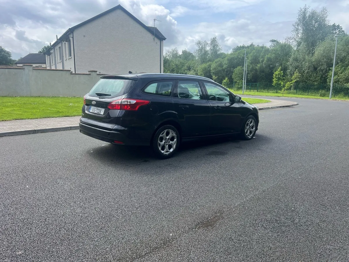 2011 ford focus(new nct+3months tax) - Image 3