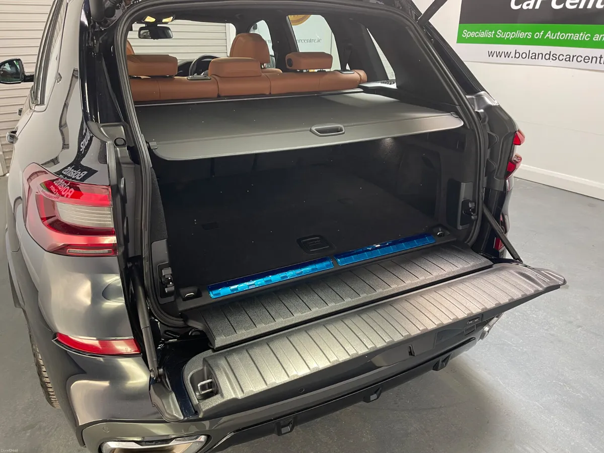 2023 BMW X5 Hybrid 3.0 Automatic M-Sport Model - Image 6