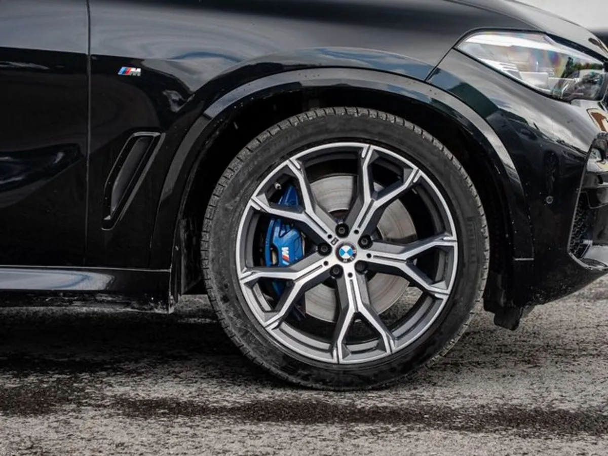 BMW X5 XDRIVE45E M SPORT **PRO PACK** - Image 2