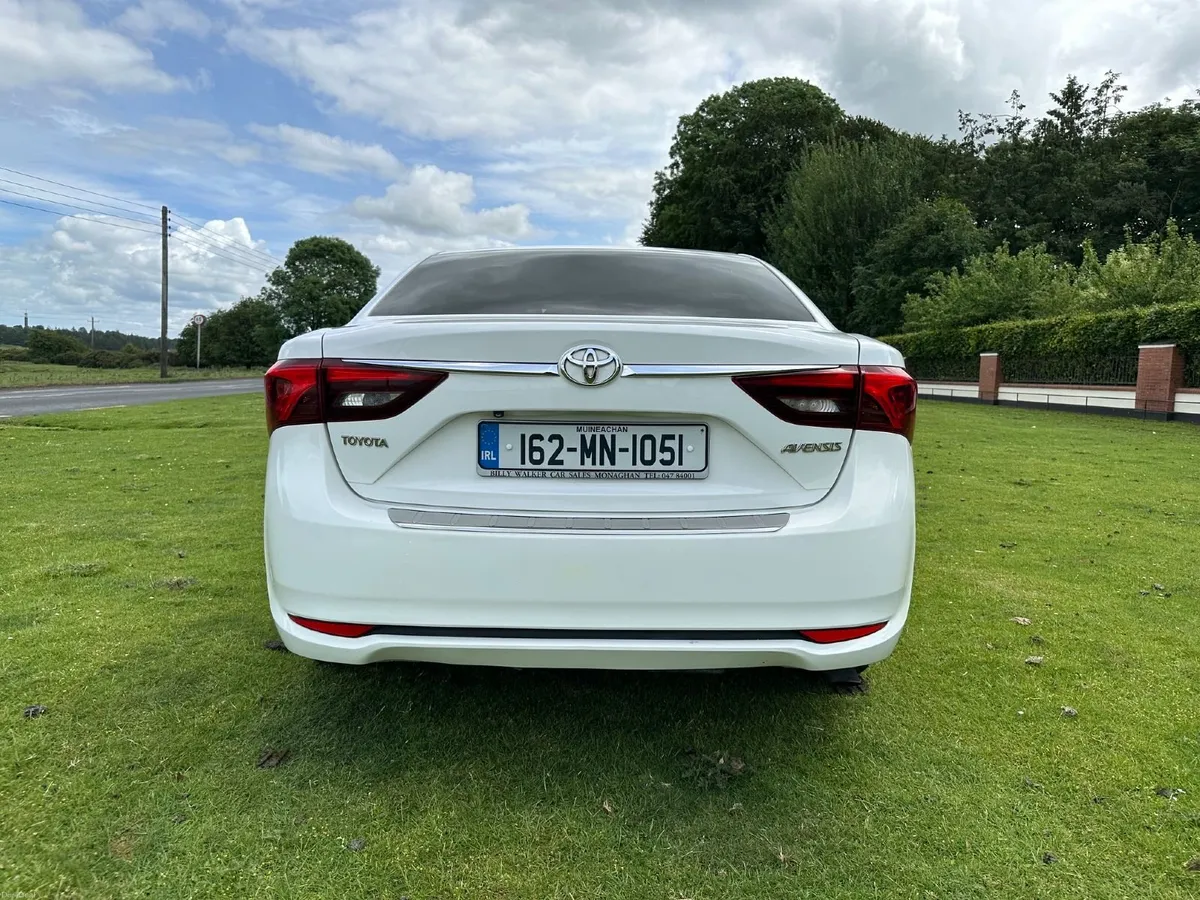 162 Toyota Avensis 2.0L Diesel - Image 3