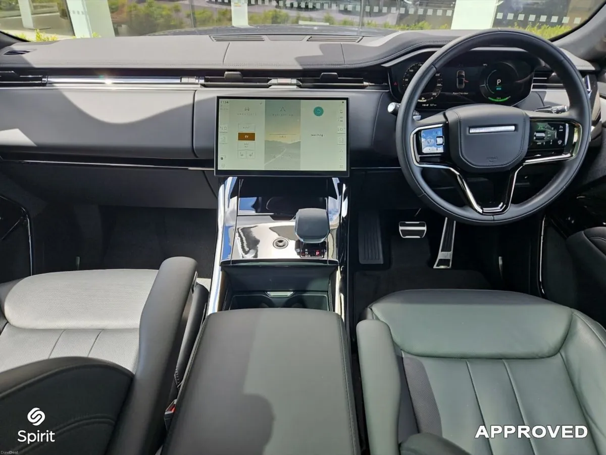 Land Rover Range Rover Sport 3.0 PHEV SE Dynamic - Image 4