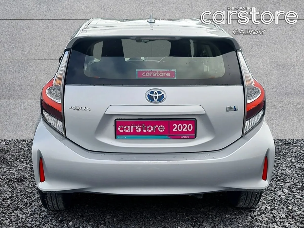 Toyota Aqua 1.5 Hybrid L - Image 4