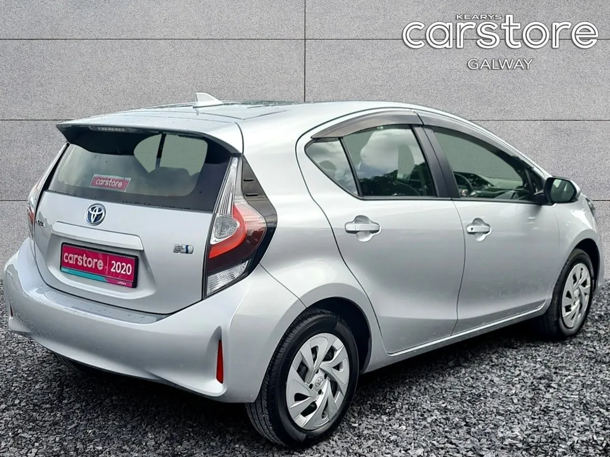 Toyota Aqua 1.5 Hybrid L - Image 3