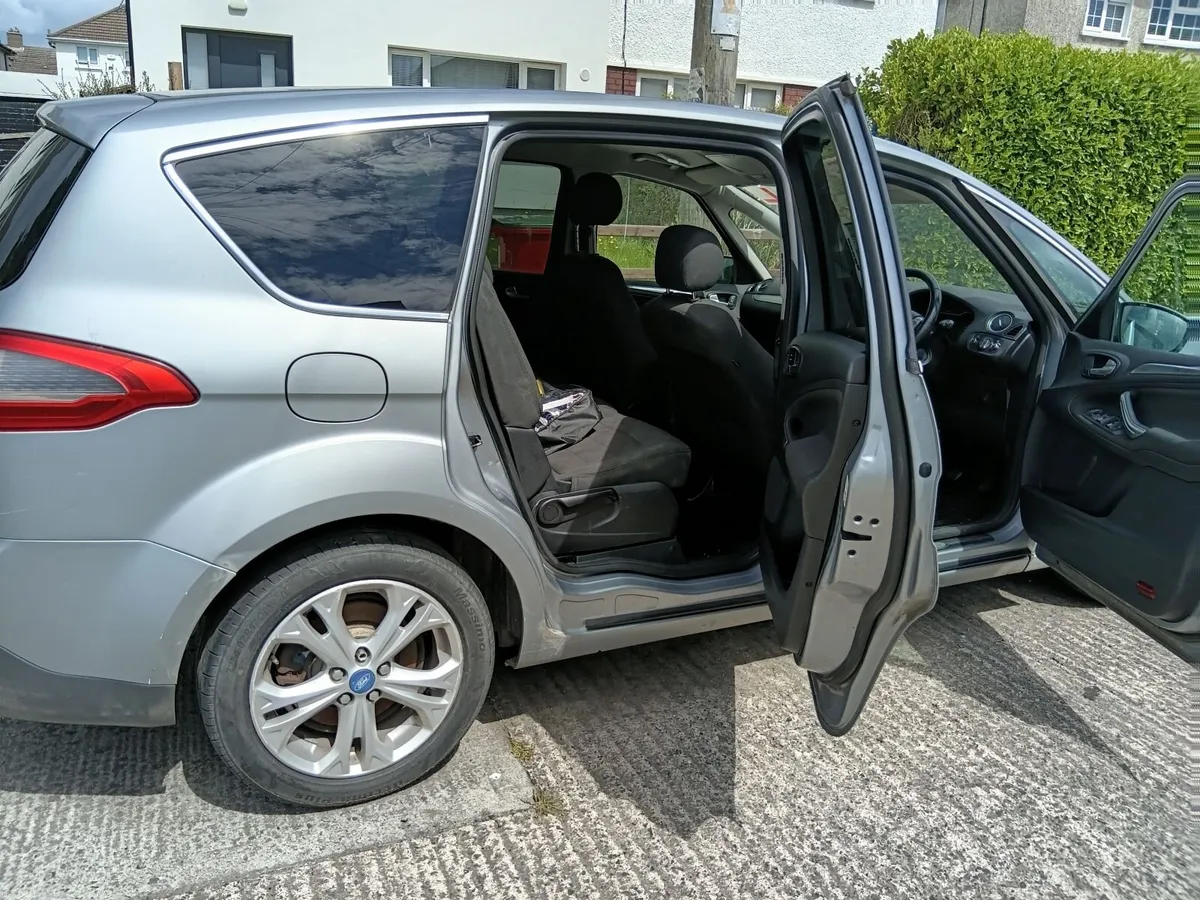 Ford S-Max 2012 - Image 4