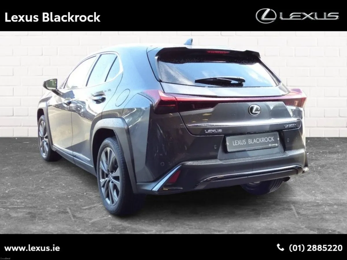 Lexus UX 300h Hybrid F Sport Design - Image 4