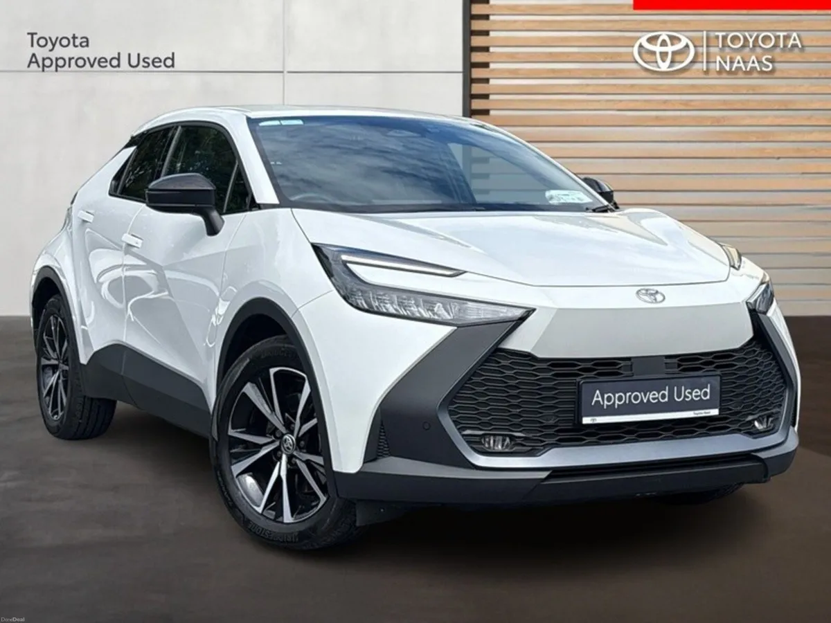 Toyota C-HR C-HR PHEV SPORT - Image 1