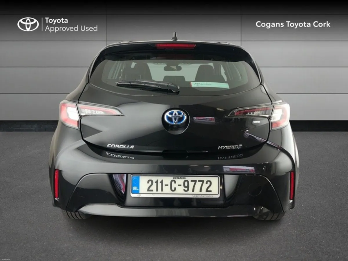 Toyota Corolla HYBRID LUNA H/B 4DR AUTO - Image 4