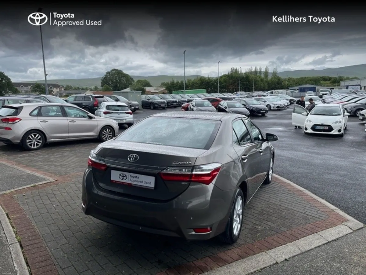 Toyota Corolla 1.4 D4D LUNA - Image 2