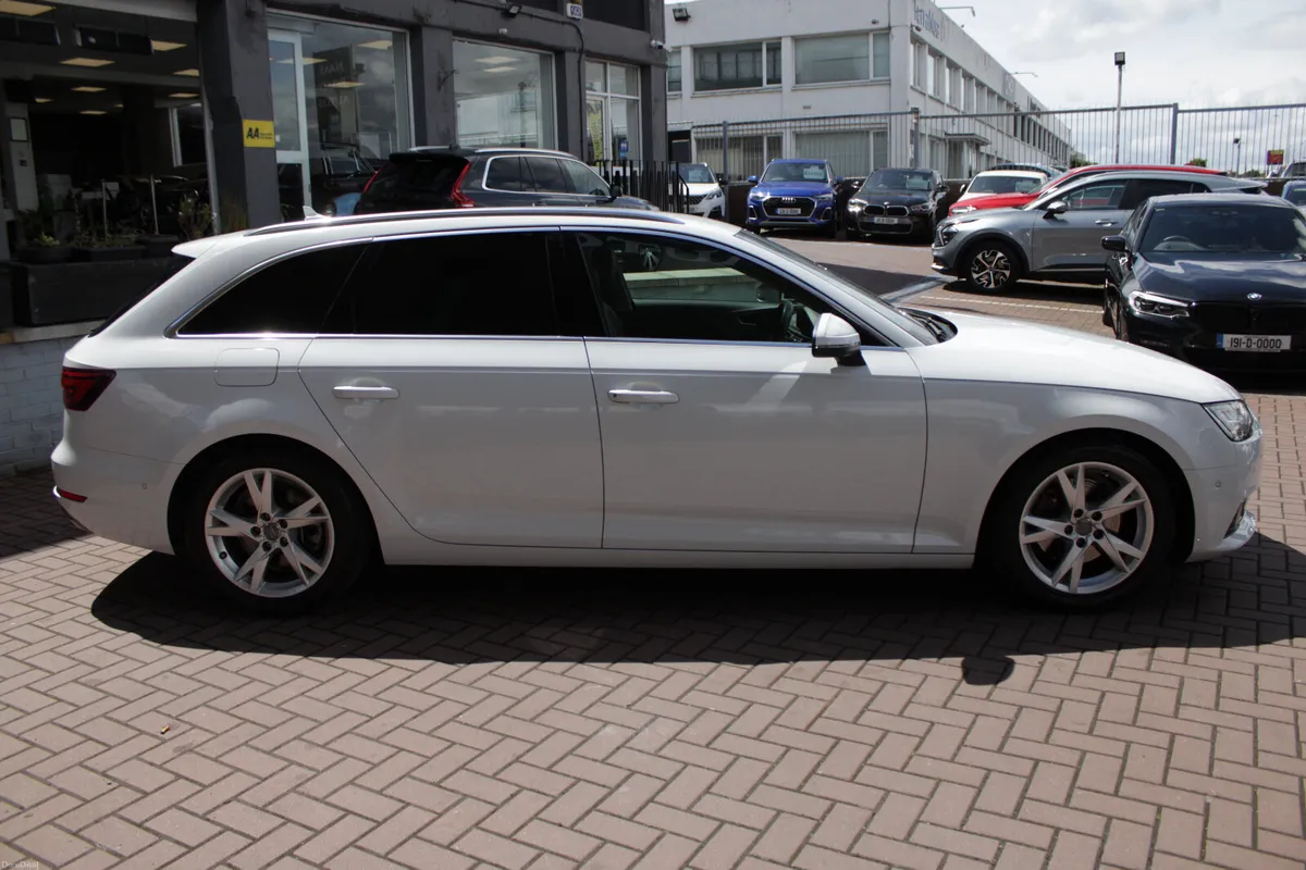2018 AUDI A4 - Image 3