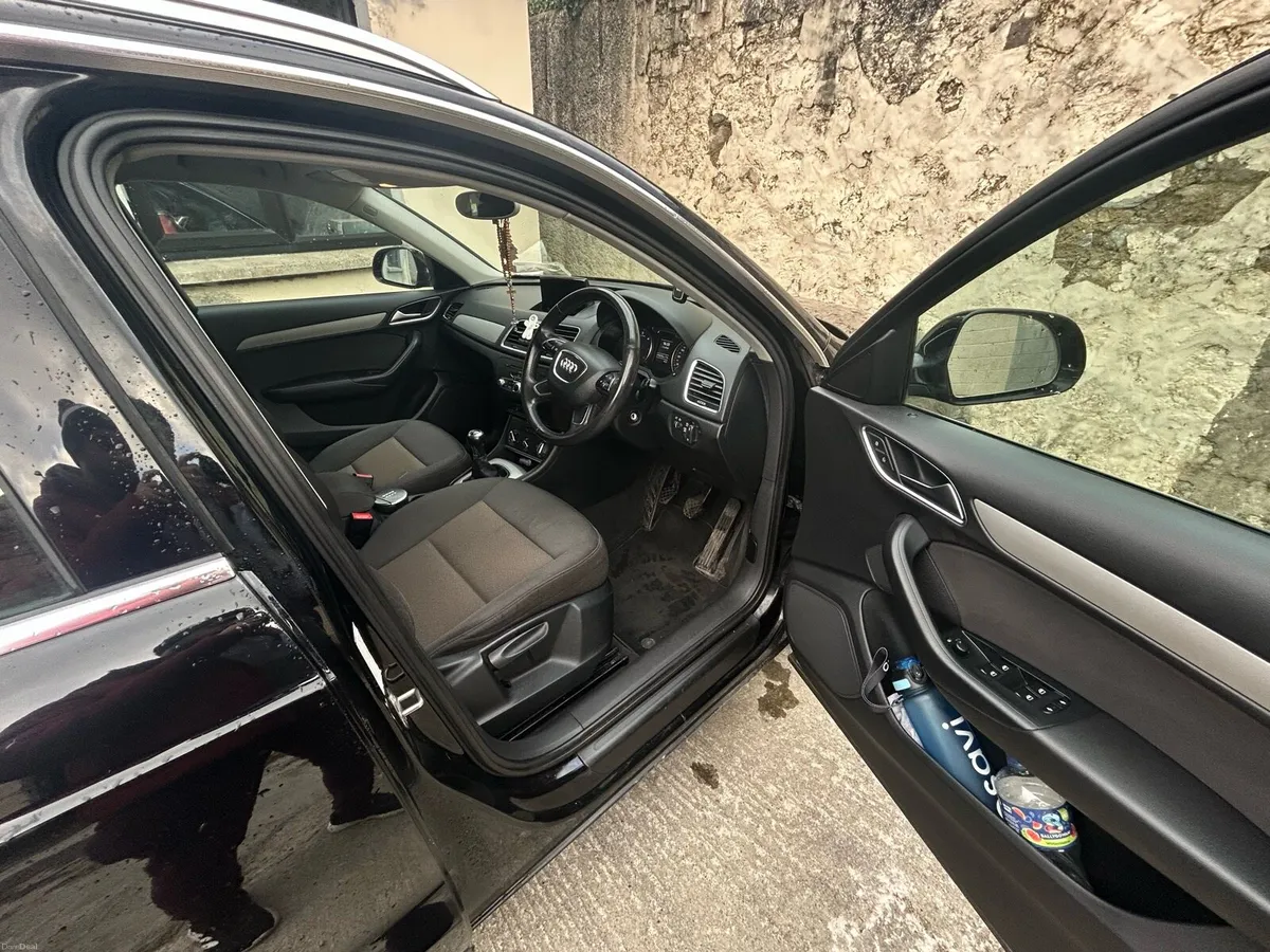 Audi Q3 - Image 6