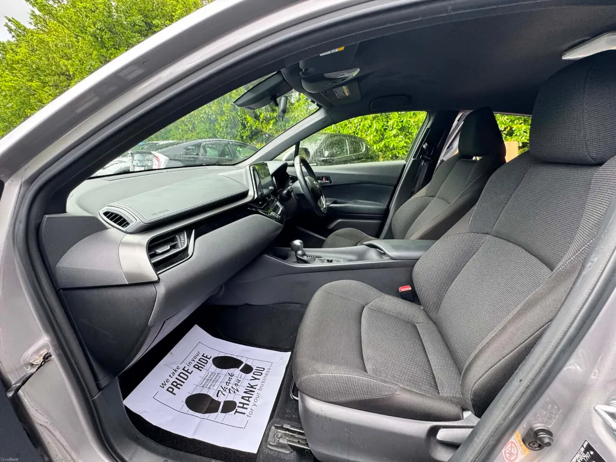 2017 Toyota C-HR immaculate condition - Image 2