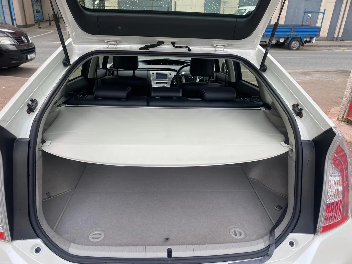 Toyota Prius 2014 - Image 4
