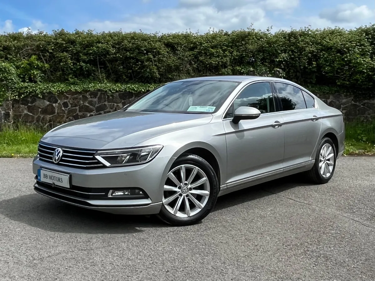 Volkswagen Passat 1.6 TDI 120HP Highline - Image 3