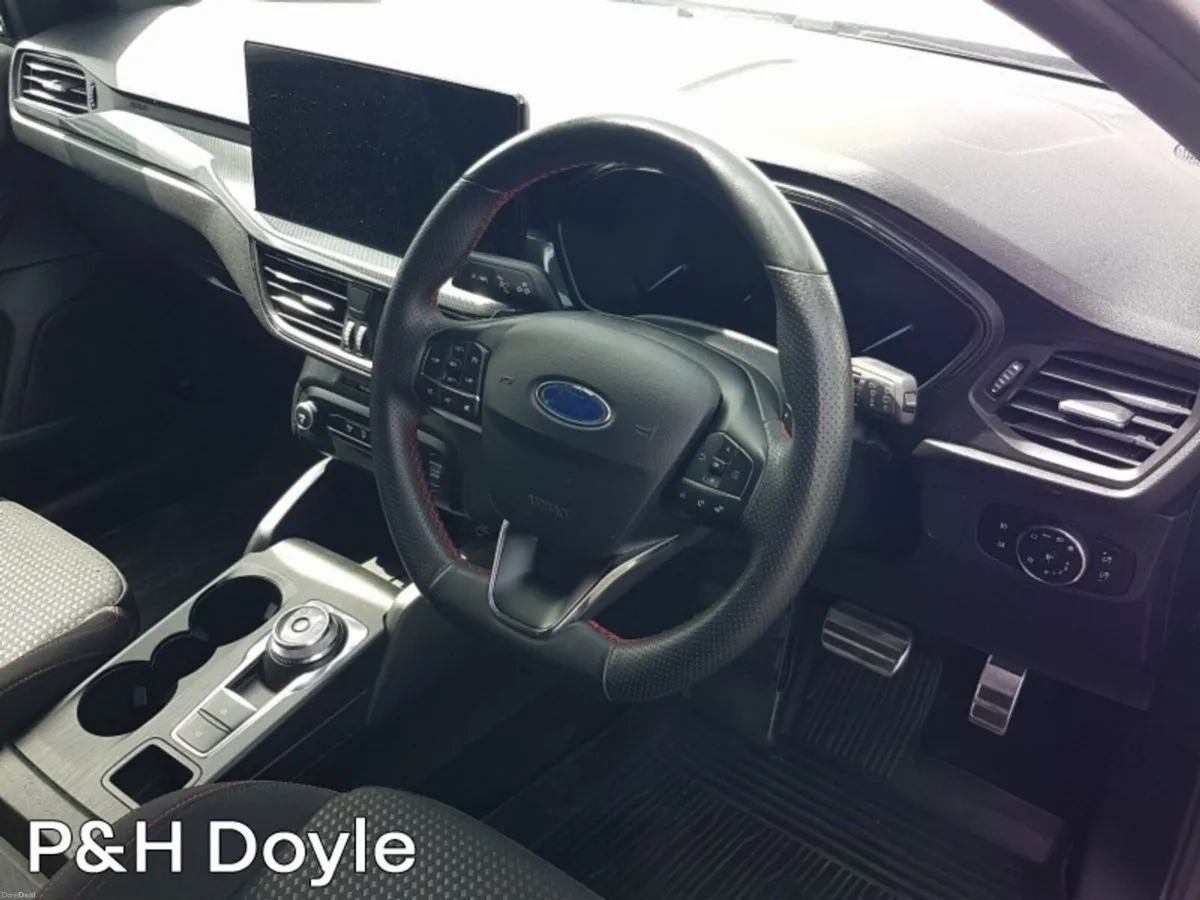 Ford Focus ST LINE AUTO - Image 5