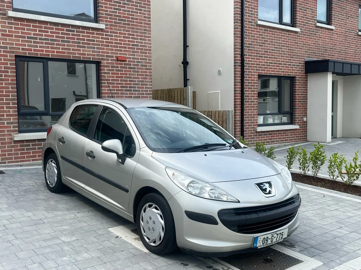 Peugeot 207 1.4 diesel - Image 1