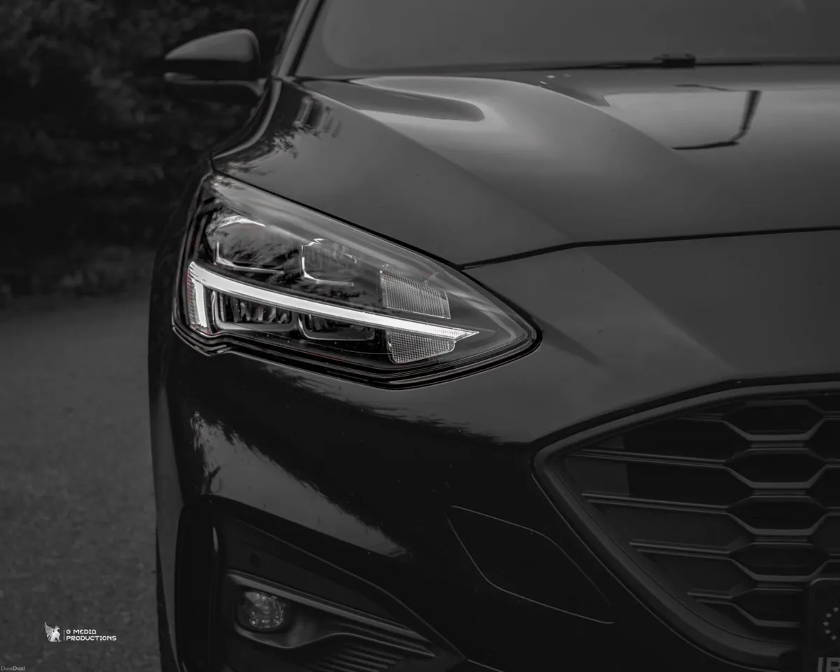 Ford Focus St-Line X 1.5D Manual - Image 2