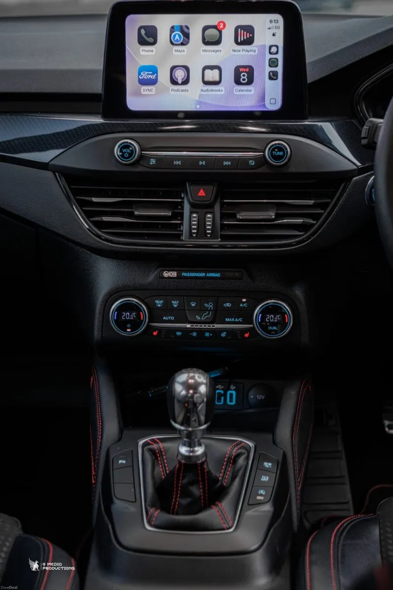 Ford Focus St-Line X 1.5D Manual - Image 4