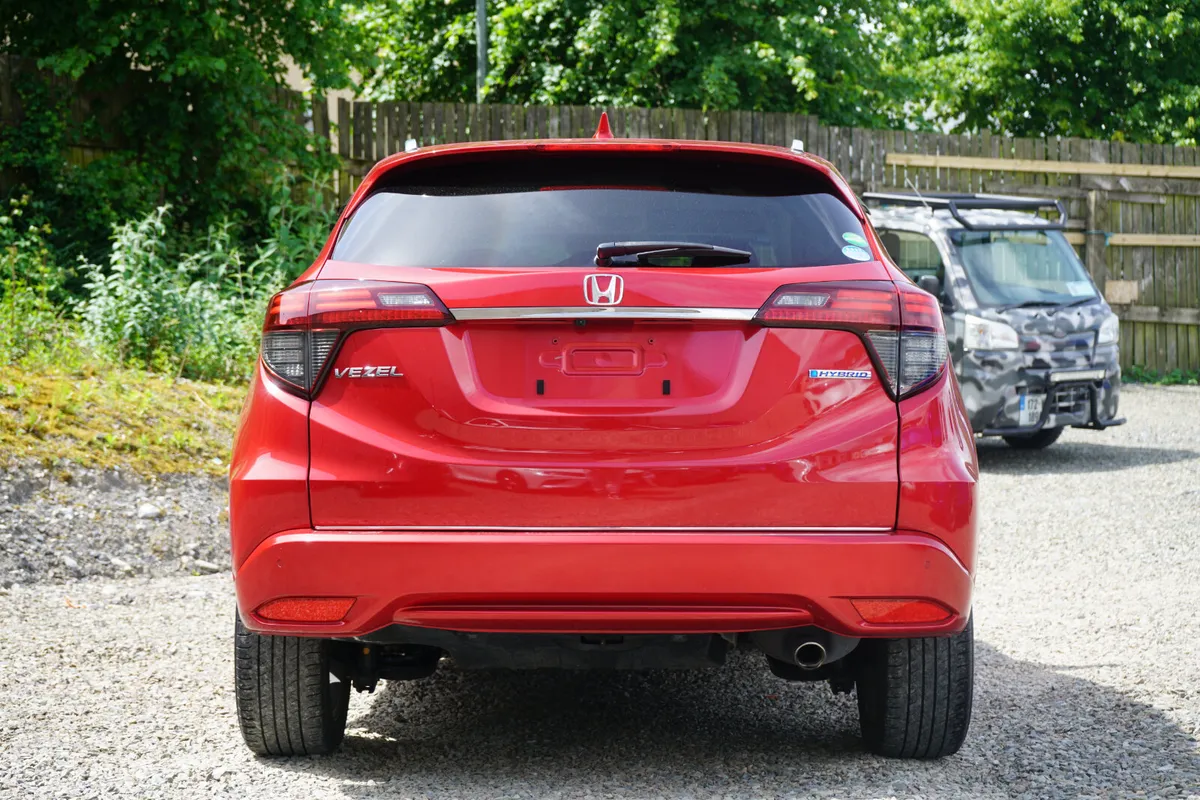 2020 Honda Vezel Hybrid Automatic - Image 3