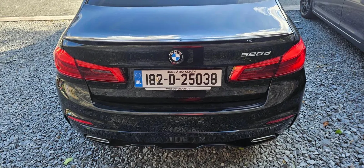 BMW 520d M-SPORT Automatic - Image 4