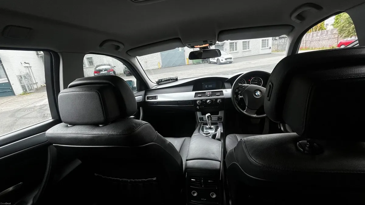 Bmw 520d Touring - Image 2