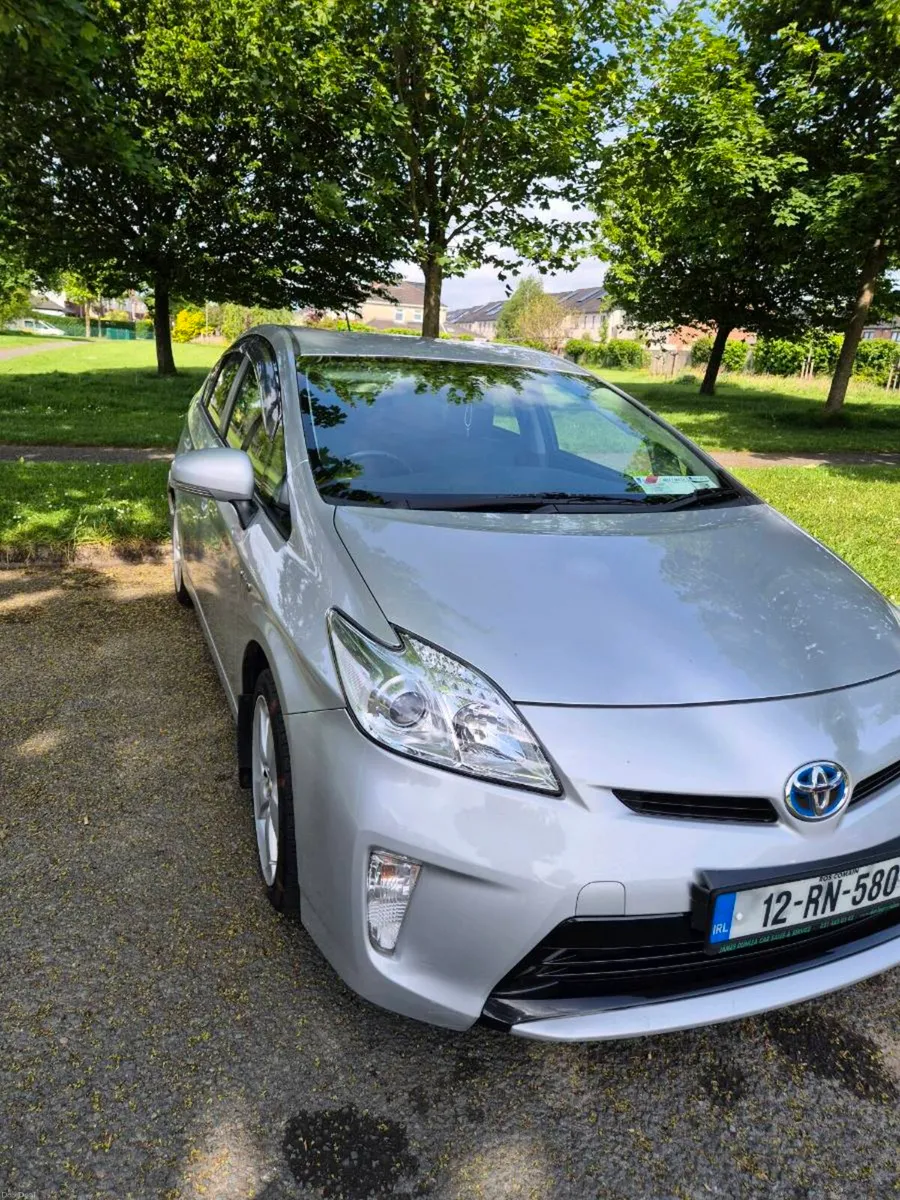 Tayota prius - Image 6
